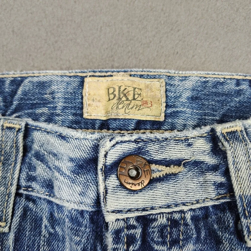 Buckle bke cropped